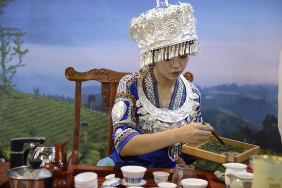 2017国际茶业大会暨第四届硒博会在湖北恩施开幕